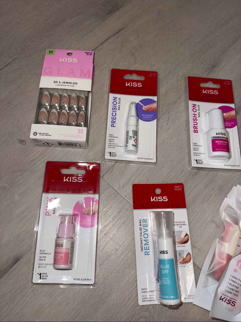 KISS Nail Bundle - Picture 2 of 5